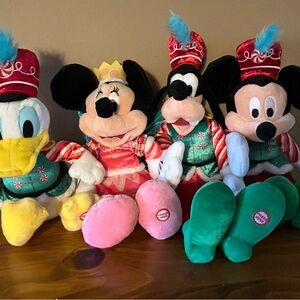 Disney Festive Plush Set - Mickey, Minnie, Donald, Goofy